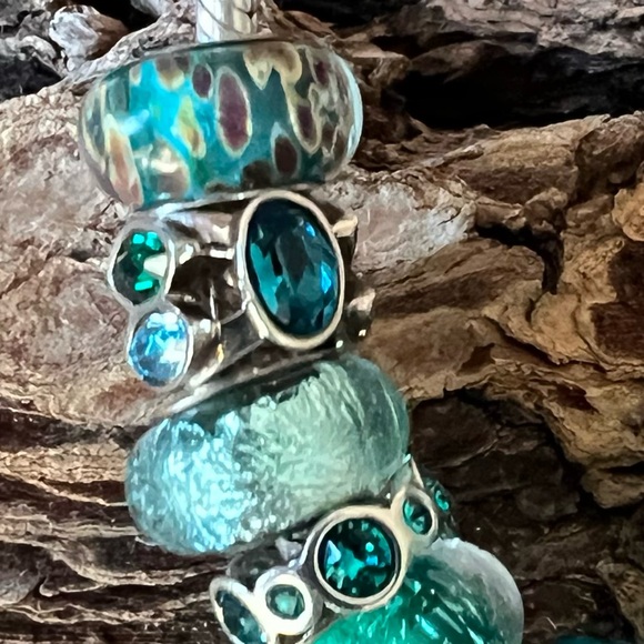 New Chamilia Multi Swarovski Crystals Charm Splendid Marquis Sterling Beach - Picture 4 of 10